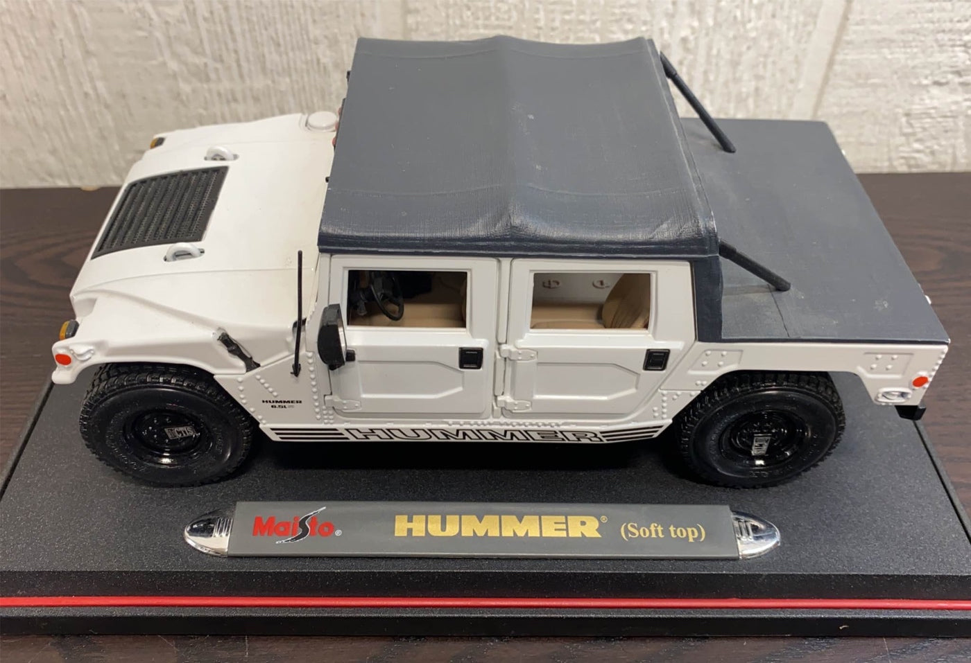 Maisto 1:18 Hummer Soft Top