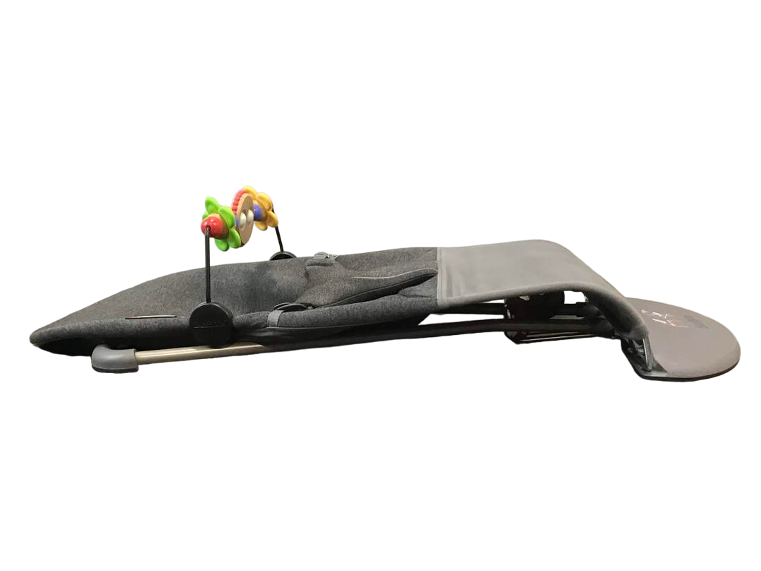  BabyBjorn Bouncer Bliss, Charcoal Gray 3D Jersey, Light Gray Frame, With Toy Bar