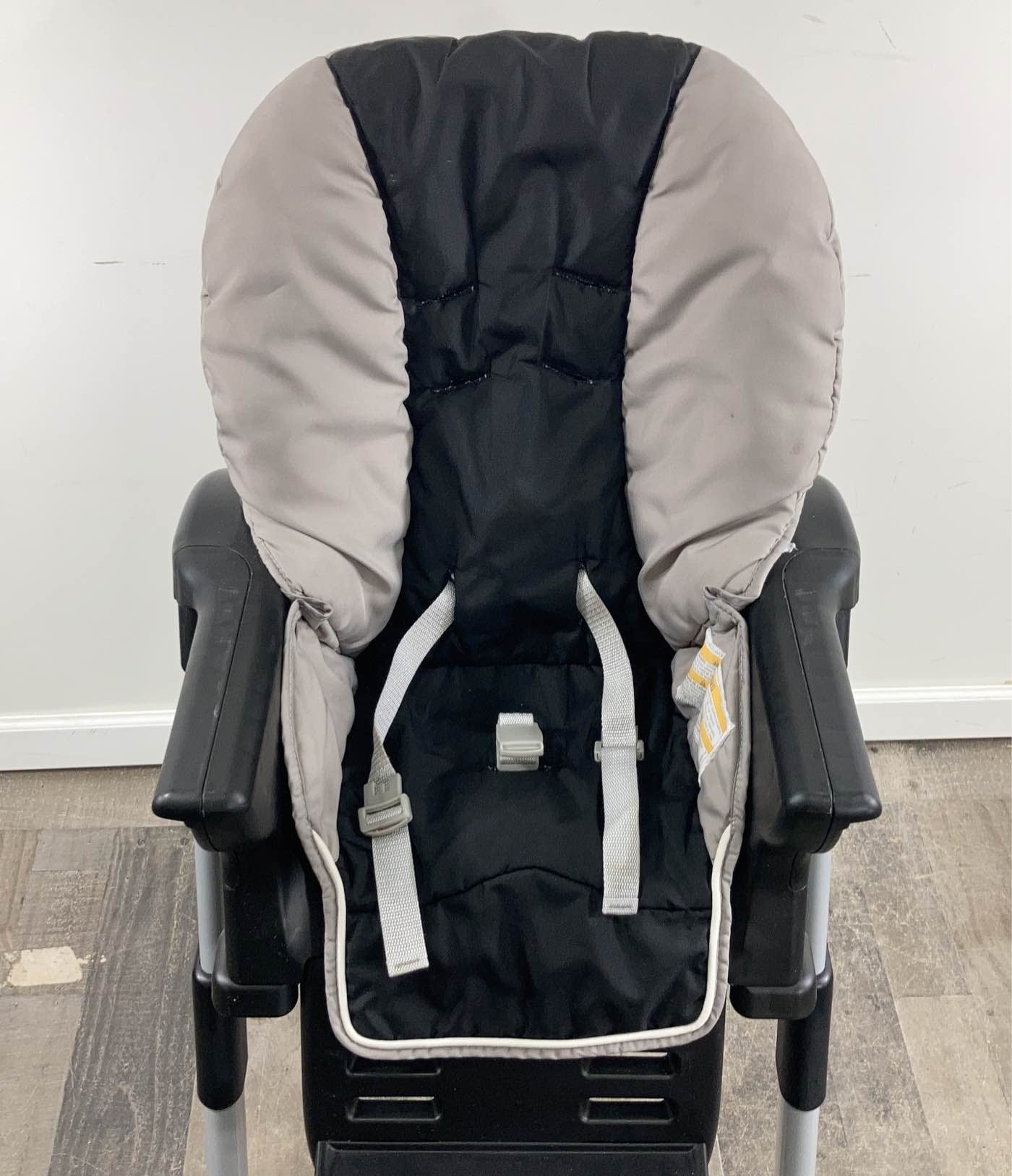  Graco DuoDiner DLX 6-in-1 High Chair, Nude/Black