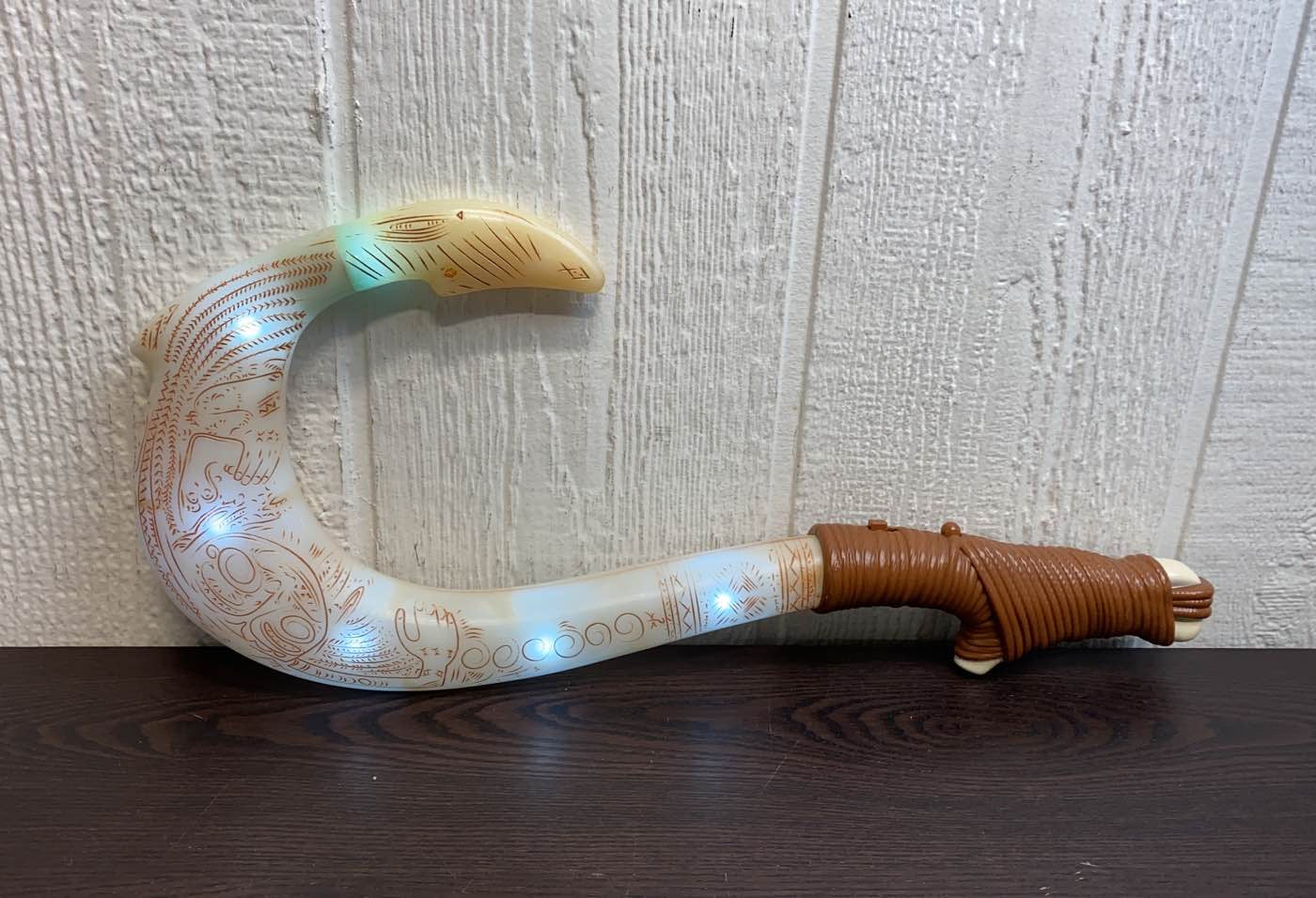  Disney Maui's Magical Fish Hook