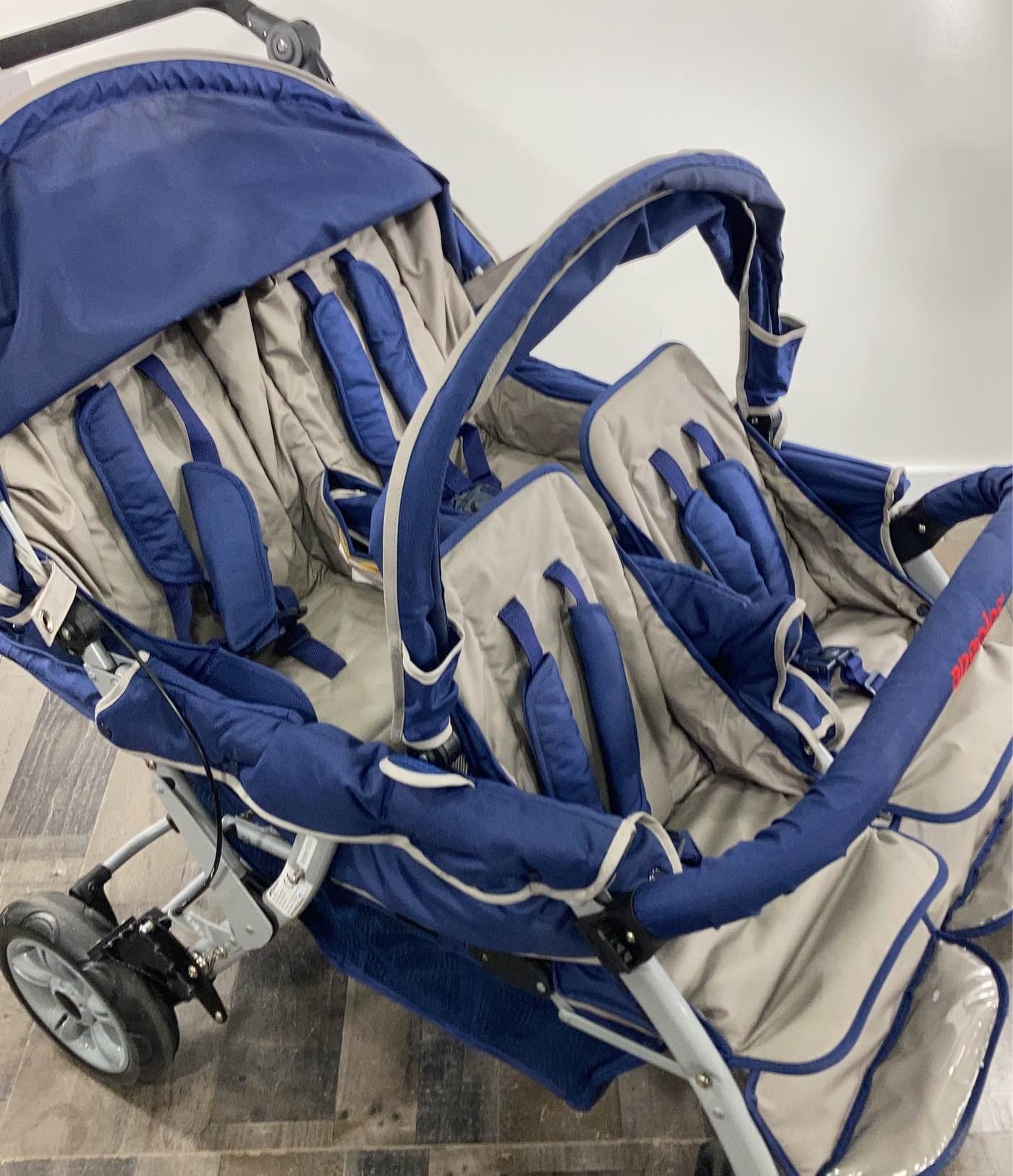  Angeles 4 Passenger Sure Stop Folding Bye-bye Stroller, 2017