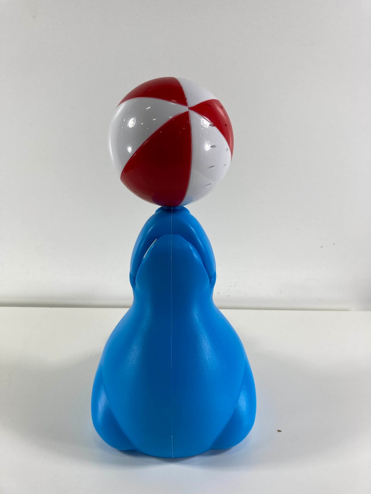  Thimble Toys Sea Lion Water Sprinkler