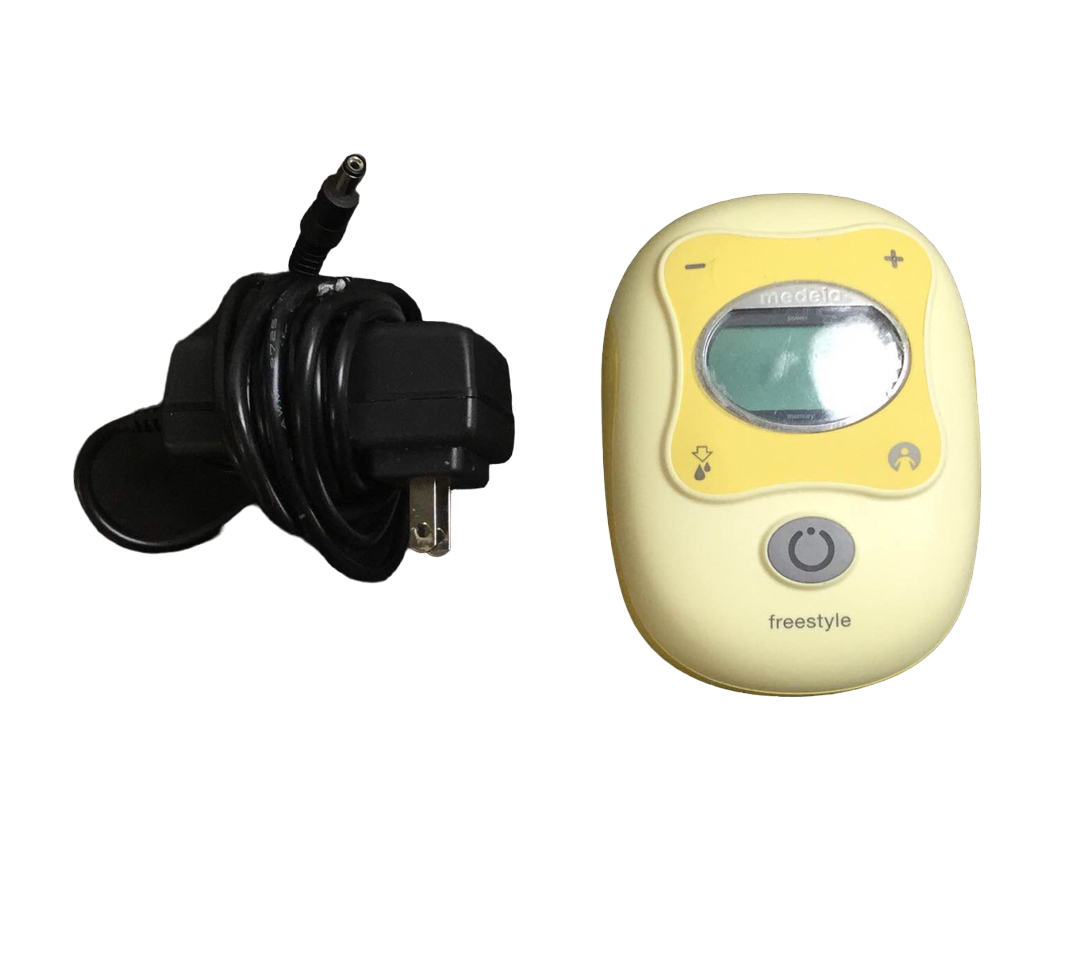  Medela Freestyle Breast Pump, And Accessories