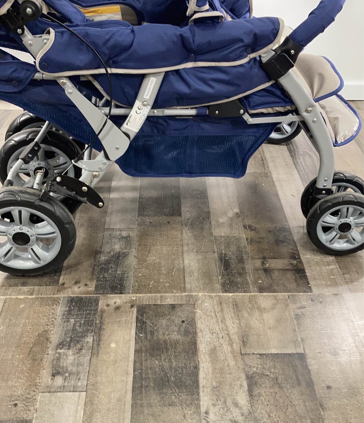 Angeles 4 Passenger Sure Stop Folding Bye-bye Stroller, 2017