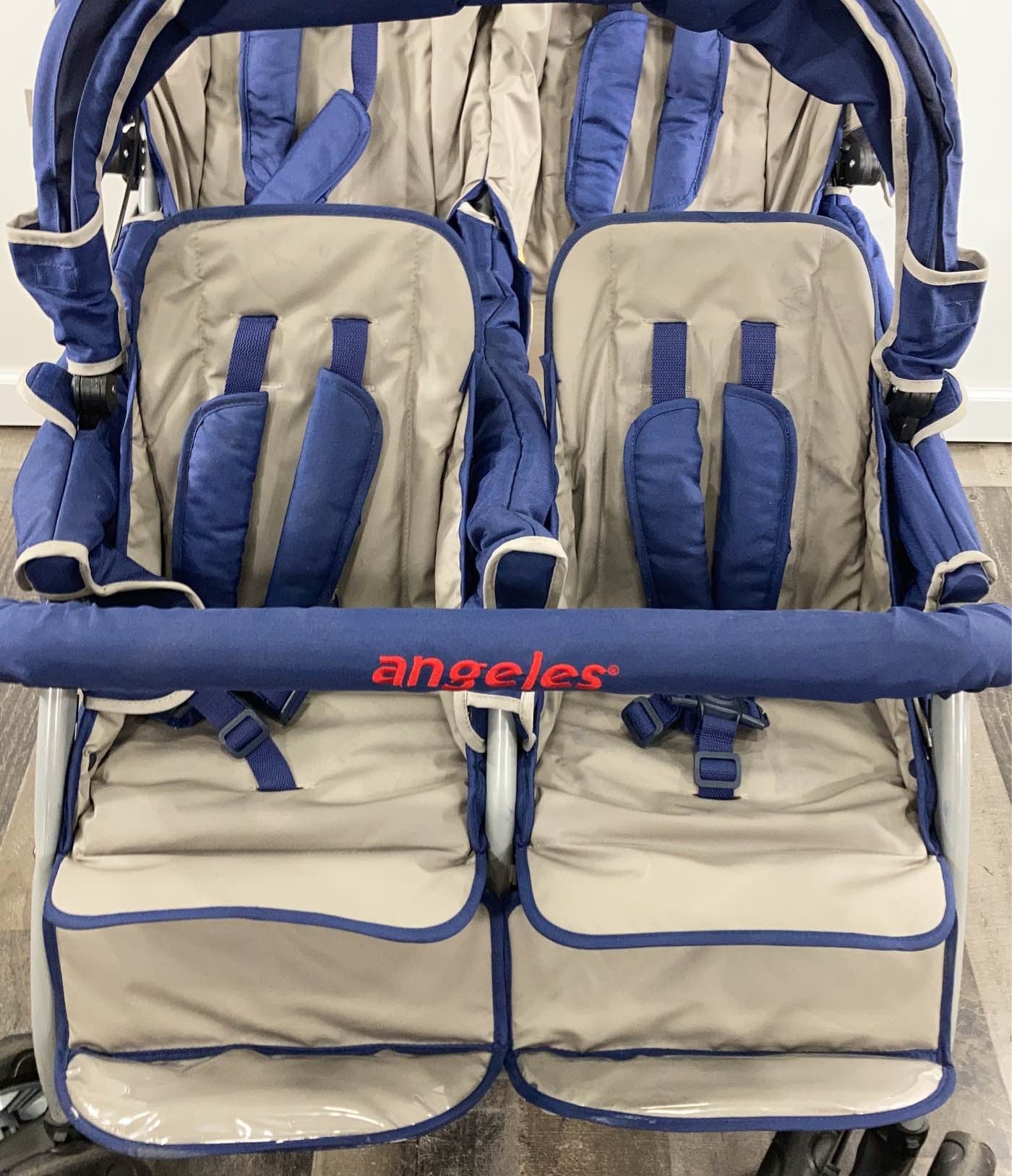  Angeles 4 Passenger Sure Stop Folding Bye-bye Stroller, 2017