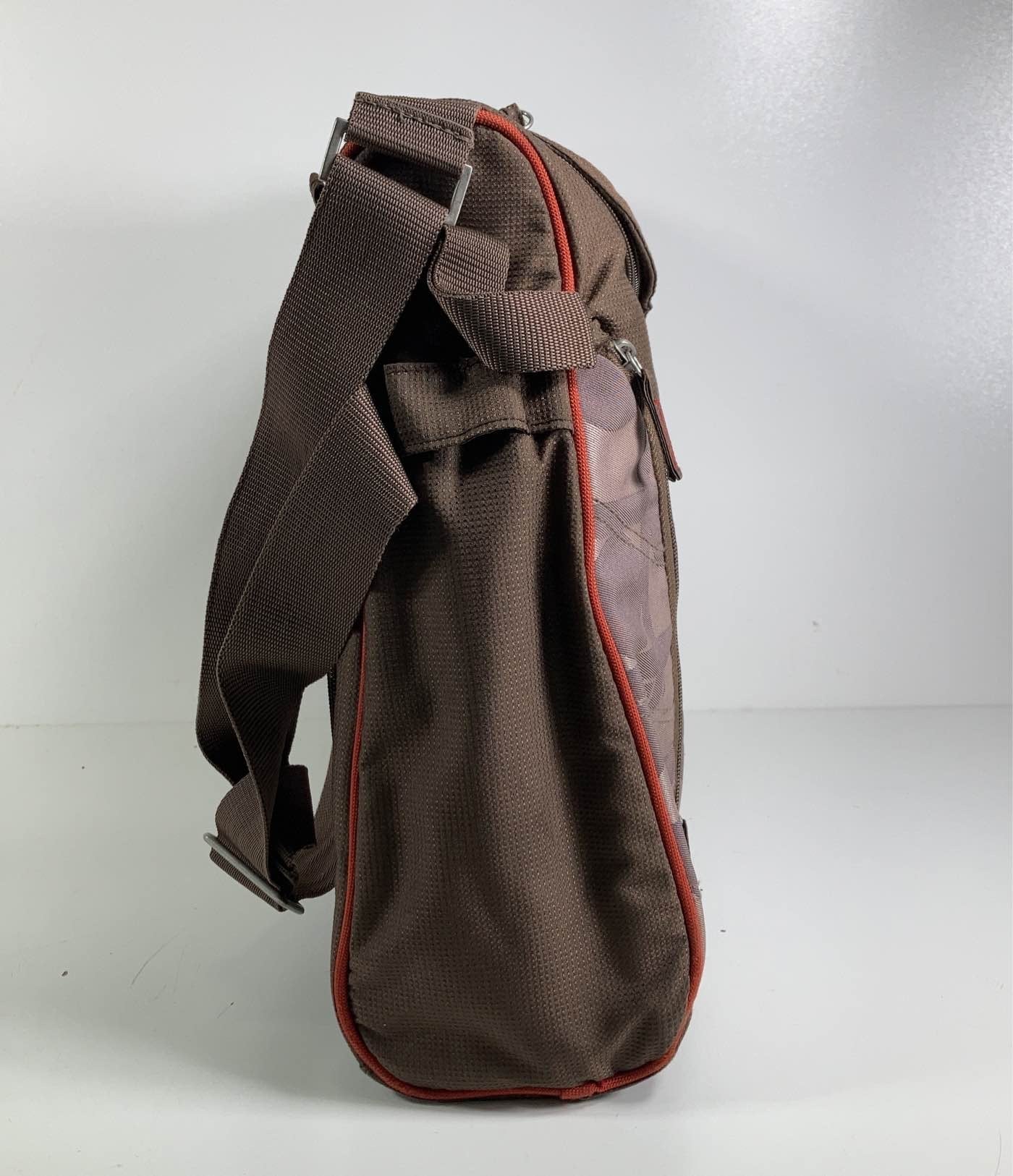 Chicco Luna Hobo Diaper Bag