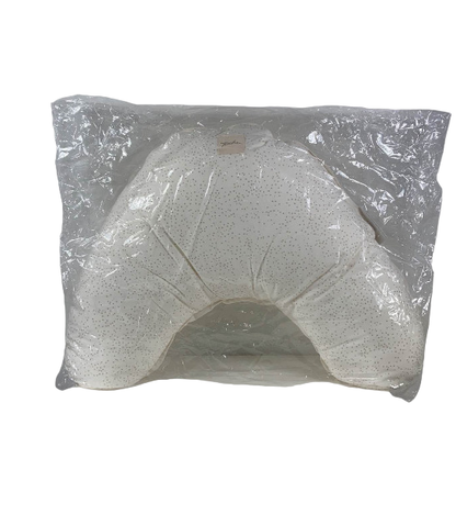  Pehr No Mess On Me Nursing Pillow