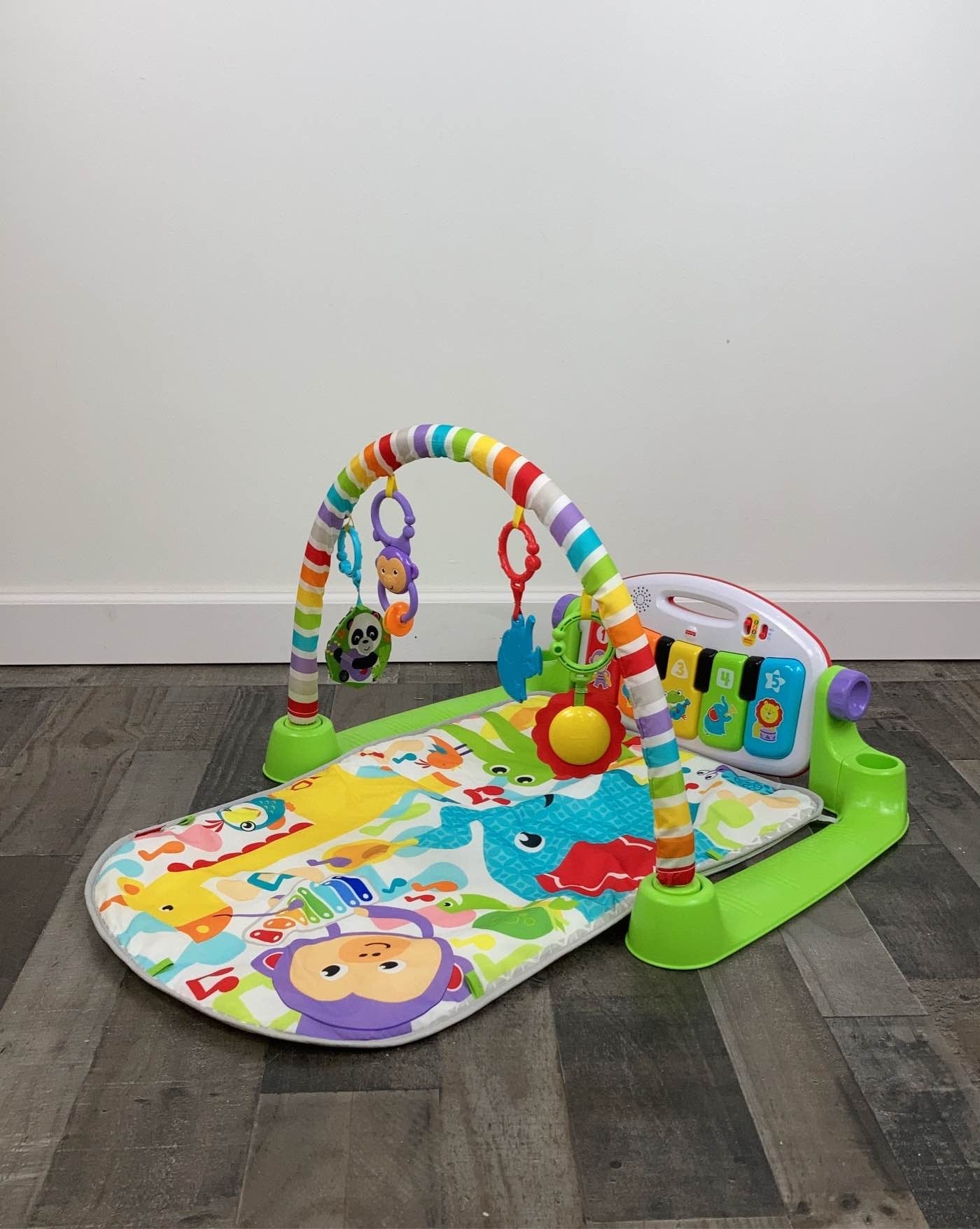  Fisher Price Kick & Play Piano Gym, Red