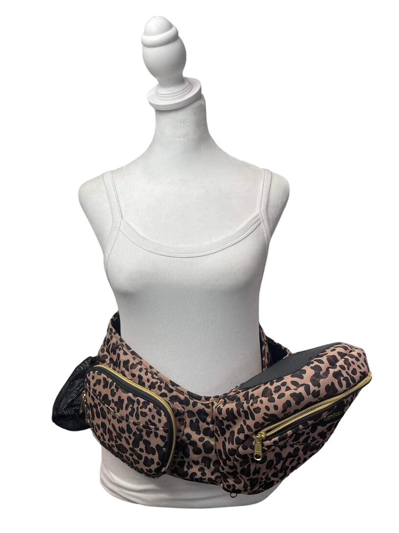  TushBaby Hip Baby Carrier, Leopard