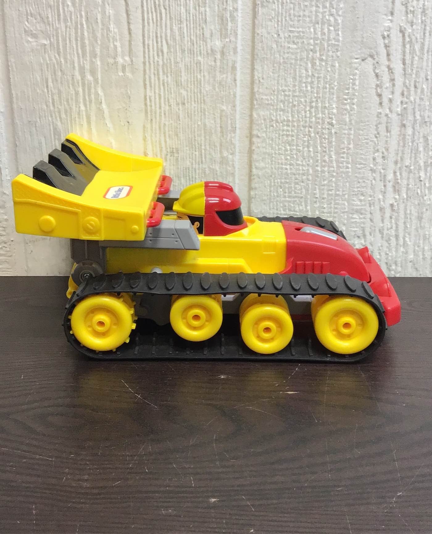 Little Tikes 2-in-1 RC Dozer Racer