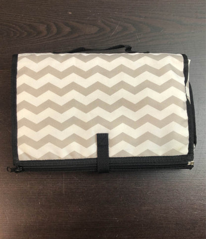  NimNik Diaper Changing Clutch