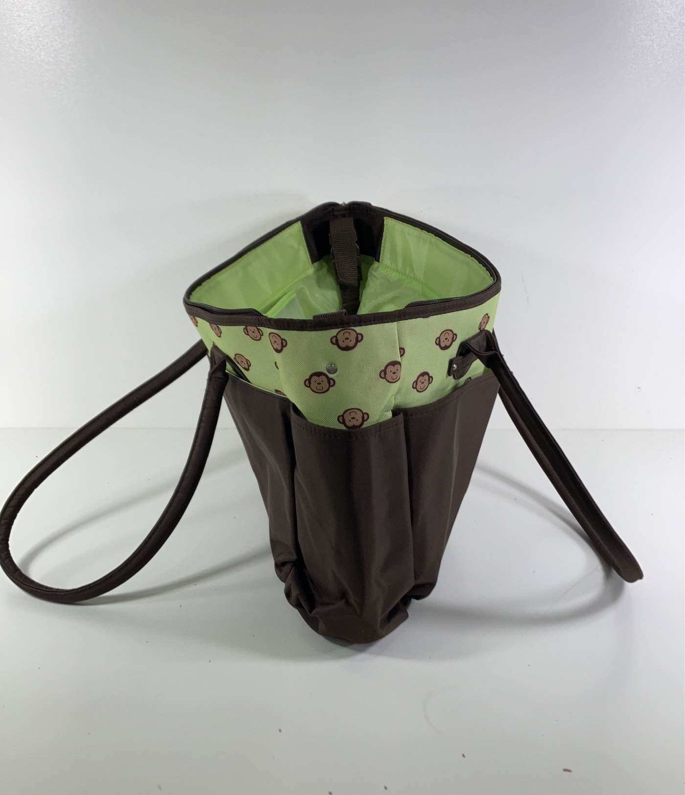  Carter’s Diaper Bag And Changing Pad
