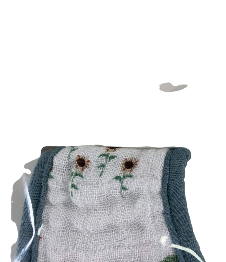  Little Unicorn Cotton Muslin Classic Bib (3 Pack), Farmyard