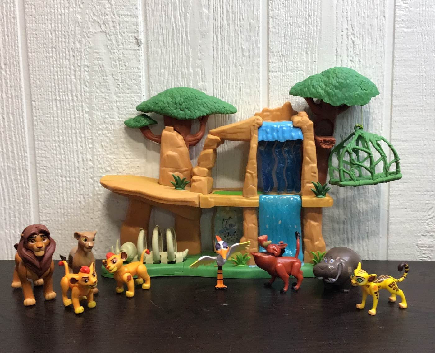  Disney Lion Guard Defend The Pride Lands Playset