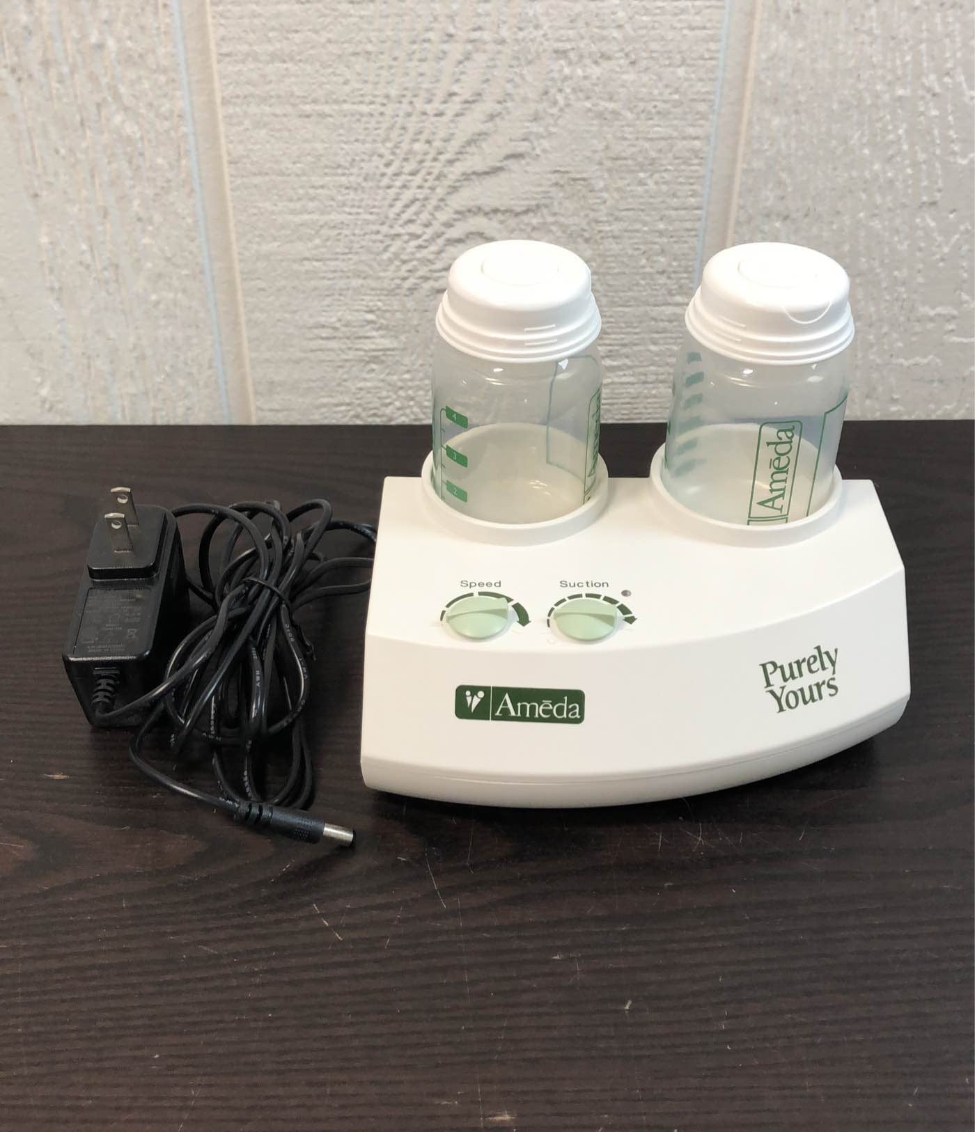  Ameda Purely Yours Breast Pump With Tote