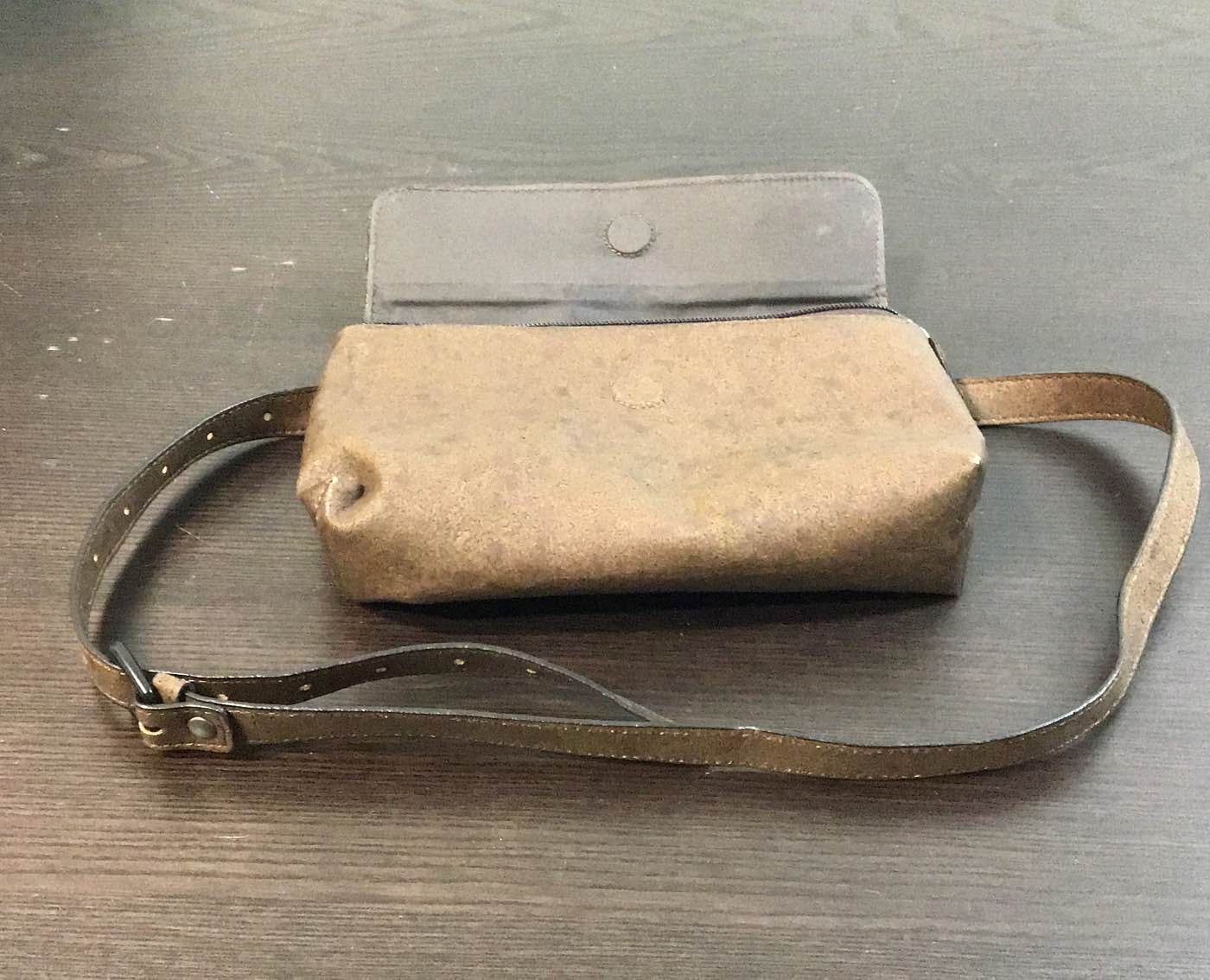  Happy Baby Belt Bag, Chocolate Cork Leather