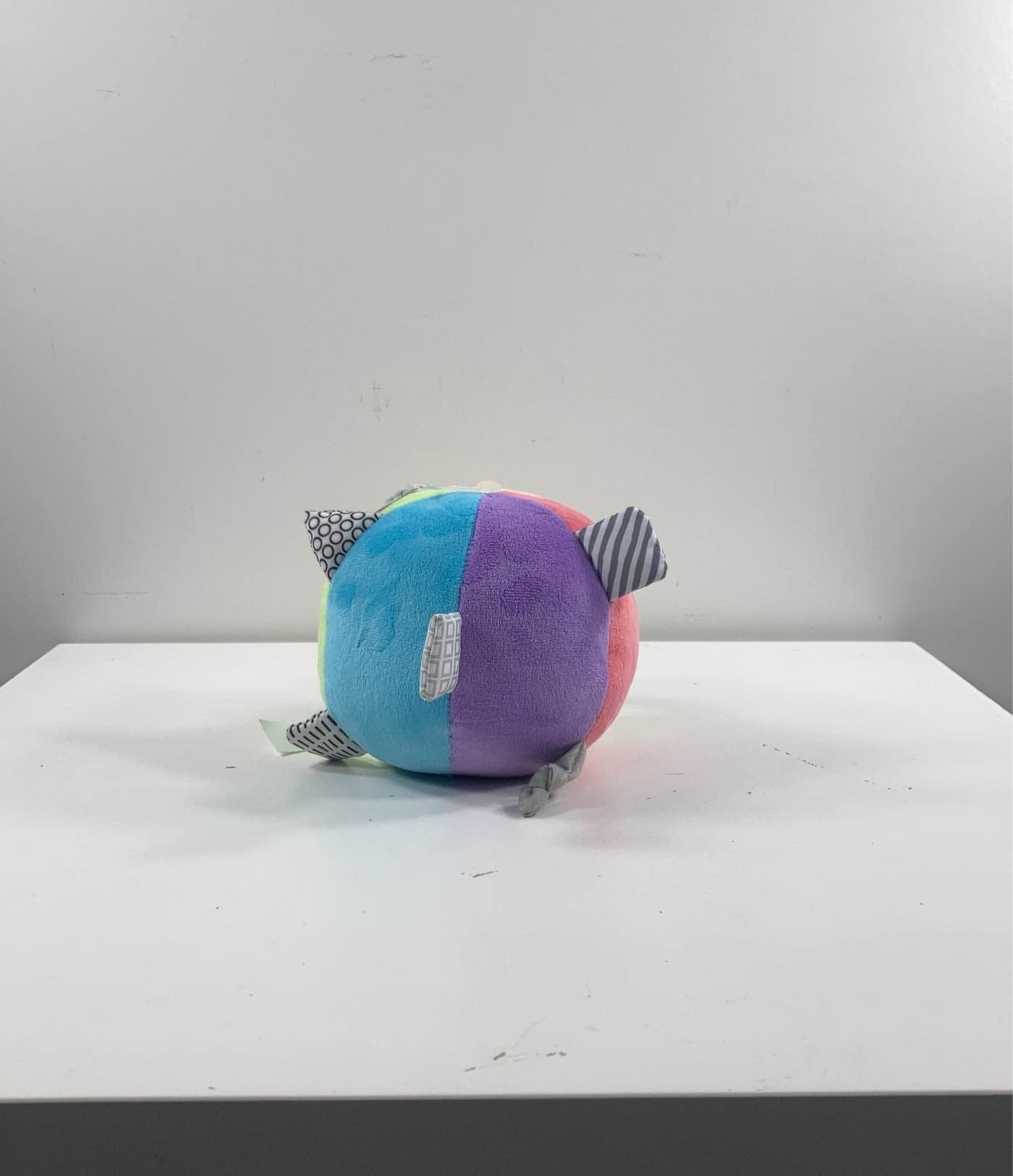  Baby Einstein Chime Ball