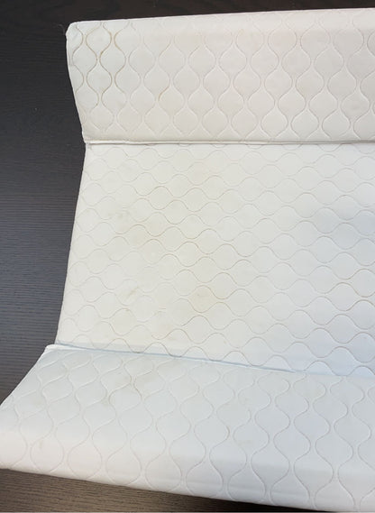  Contoured Foldable Changing Pad