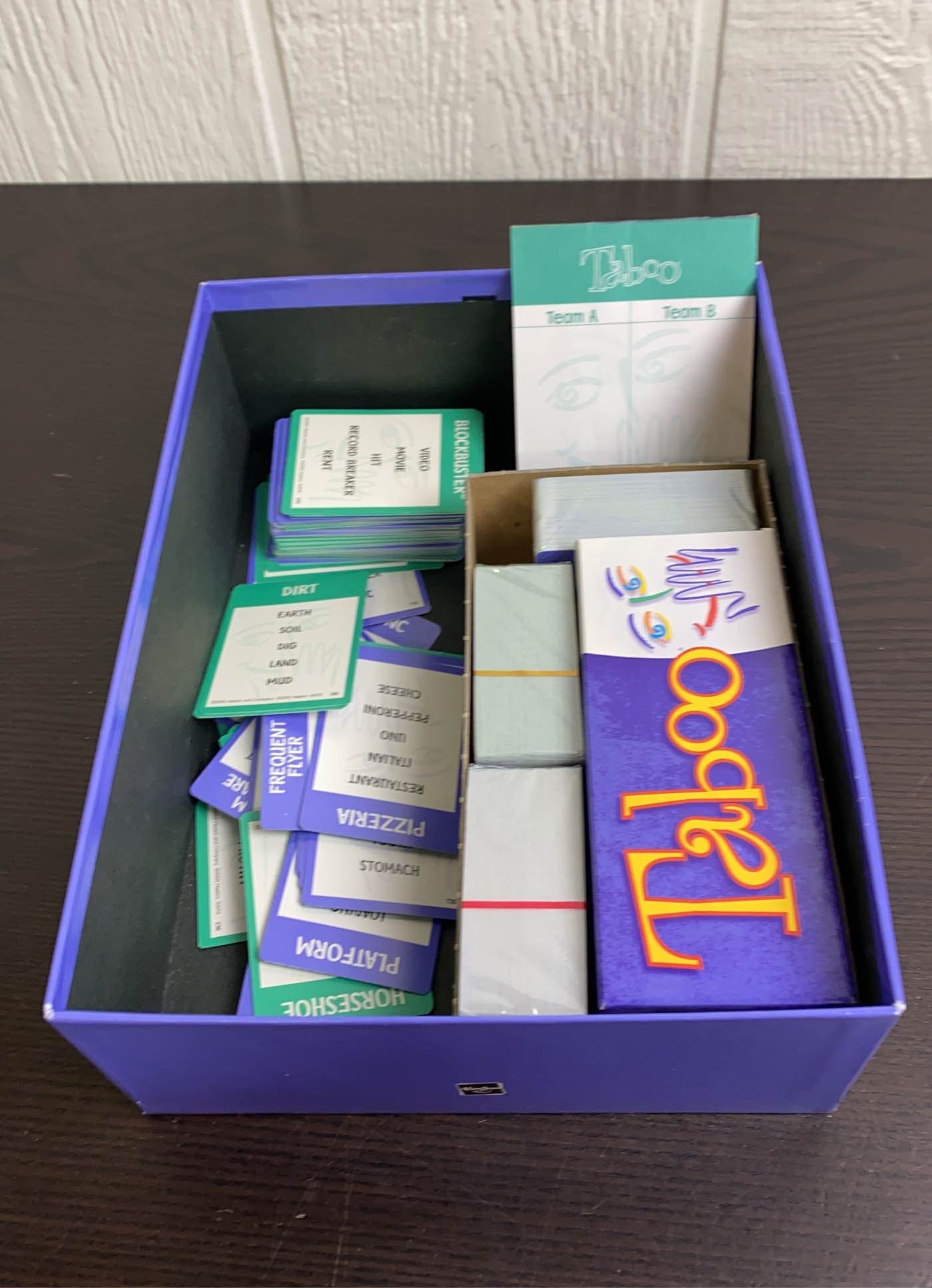  Hasbro Taboo