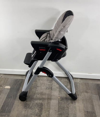  Graco DuoDiner DLX 6-in-1 High Chair, Nude/Black