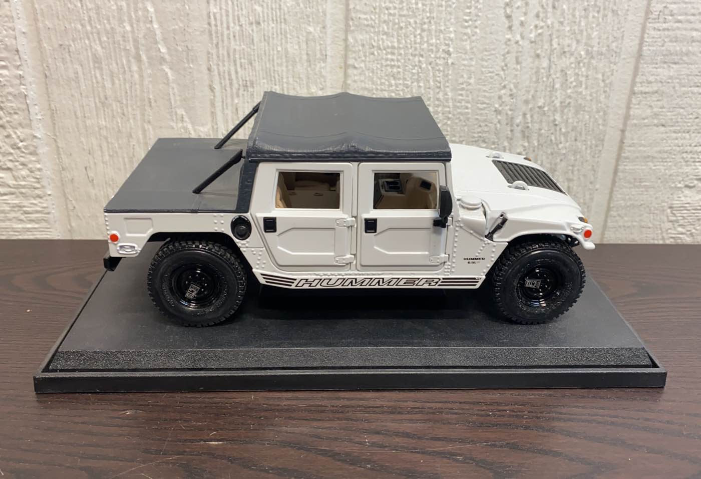  Maisto 1:18 Hummer Soft Top