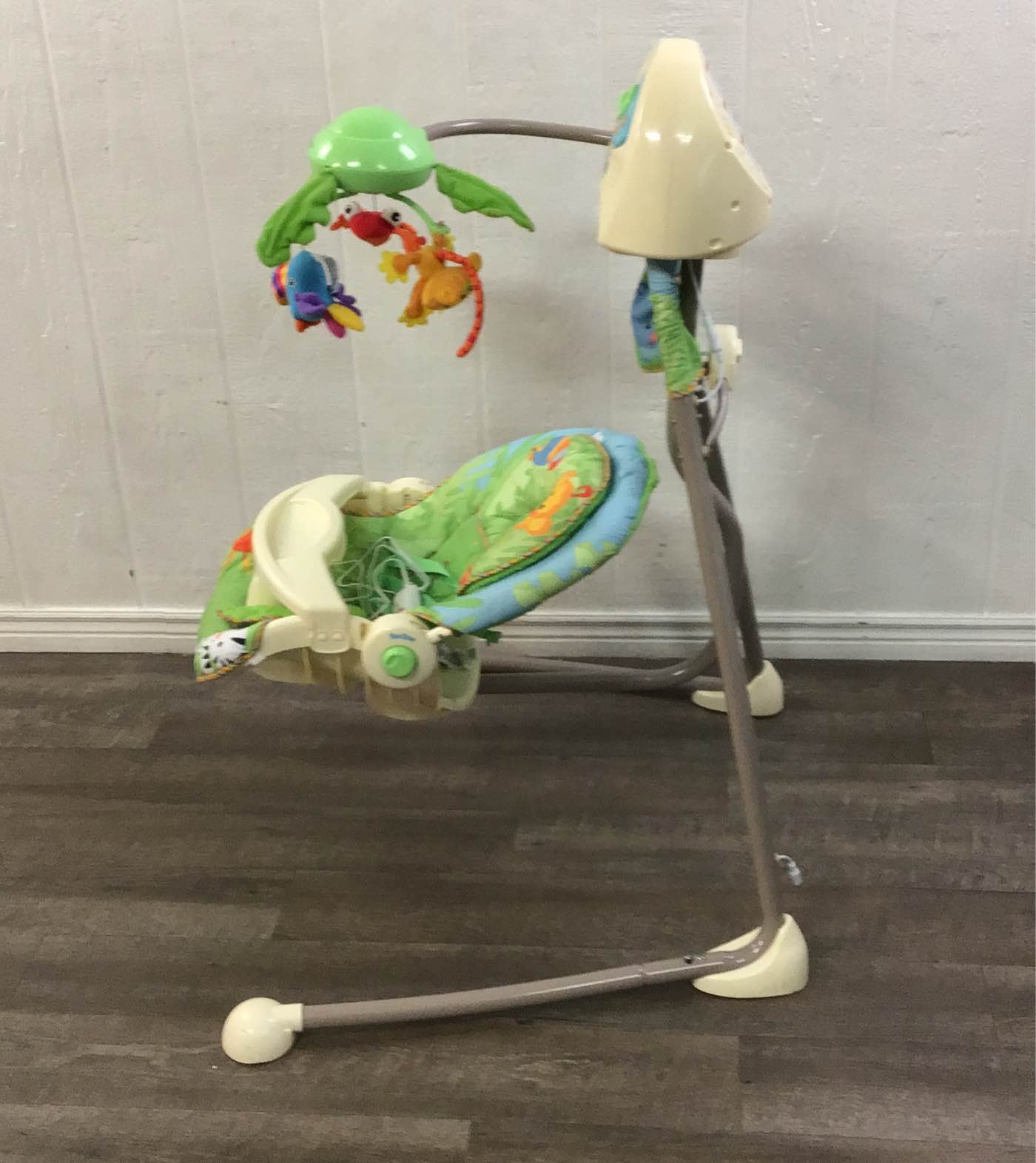 Fisher Price Open Top Cradle Swing