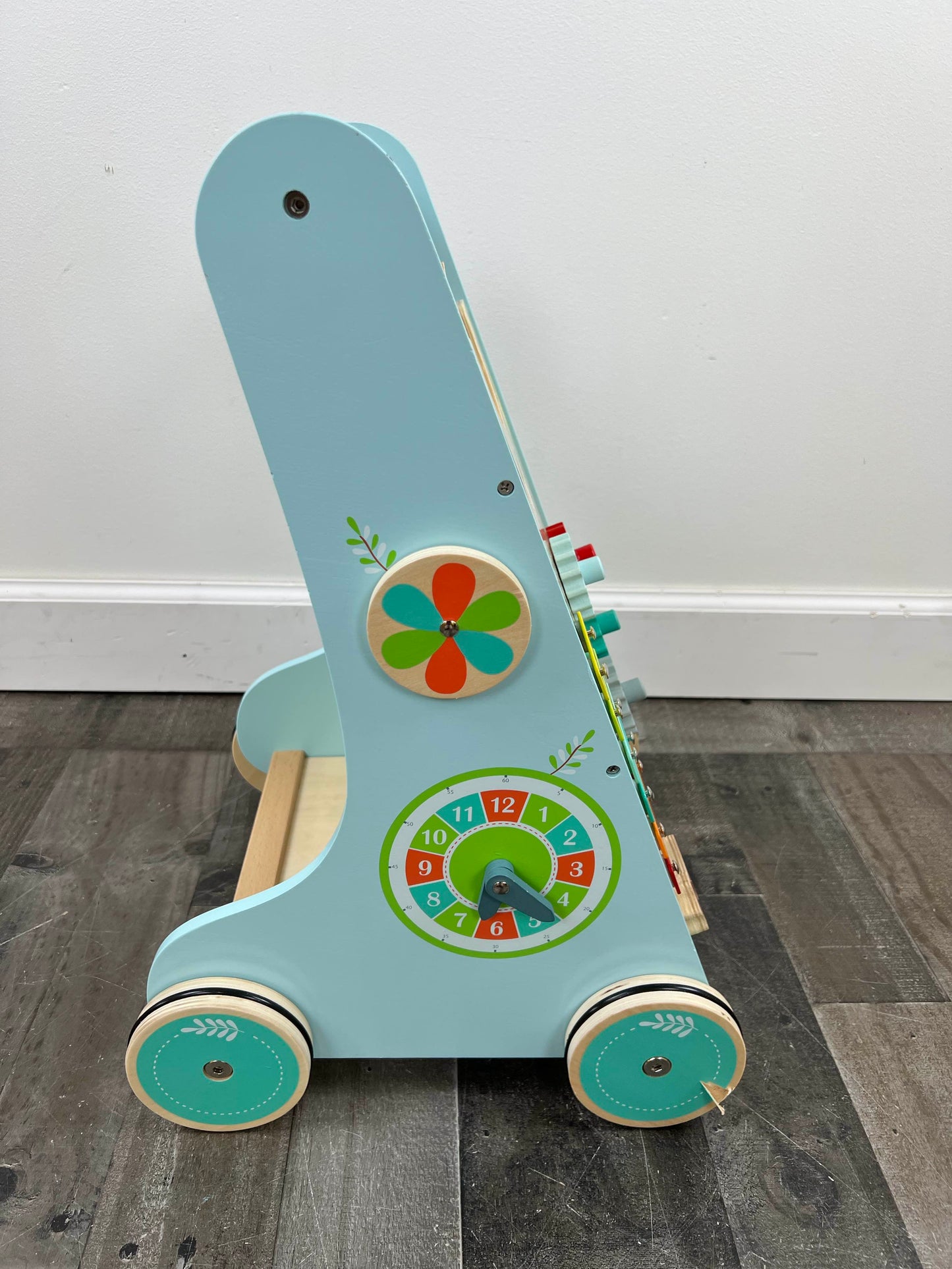  Fat Brain Toys Forest Friends Activity Walker