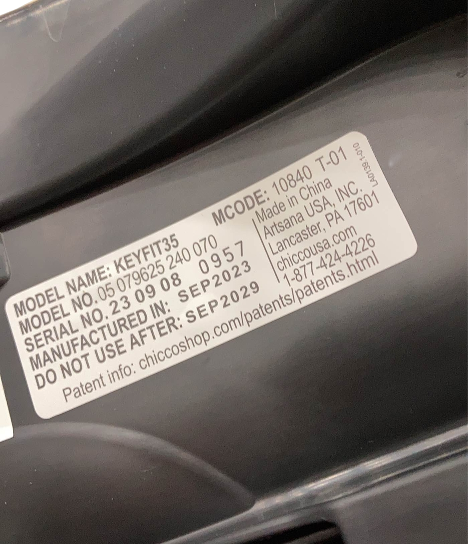  Chicco Keyfit 35 Infant Car Seat