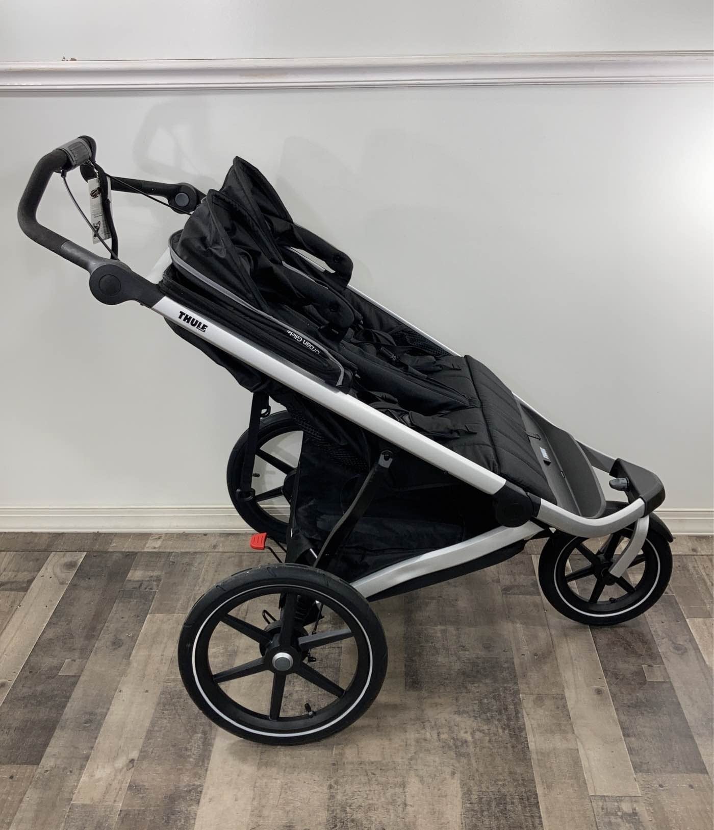  Thule Urban Glide 2 Double Stroller, 2021, Jet Black