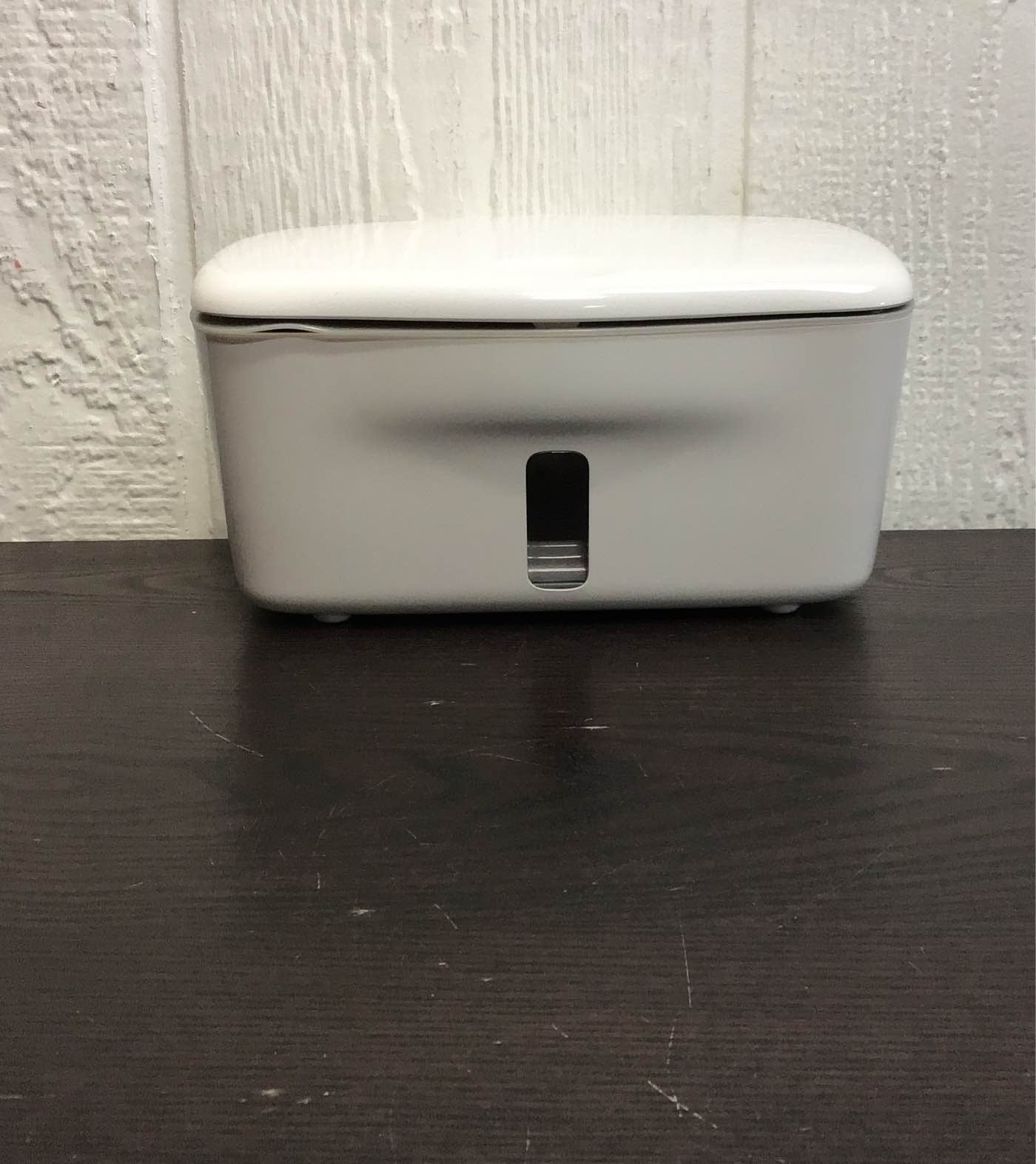 OXO Tot Perfect Pull Wipes Dispenser, White