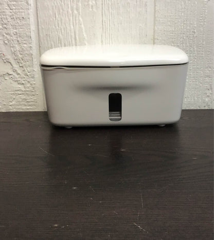  OXO Tot Perfect Pull Wipes Dispenser, White