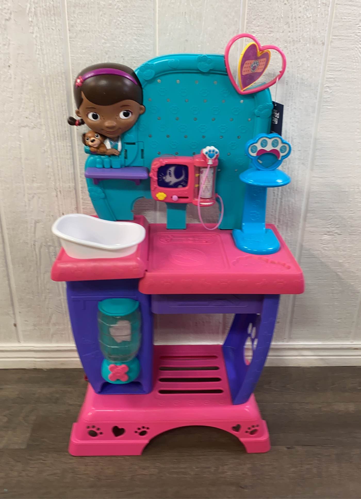  Disney Doc McStuffins Get Better Checkup Center