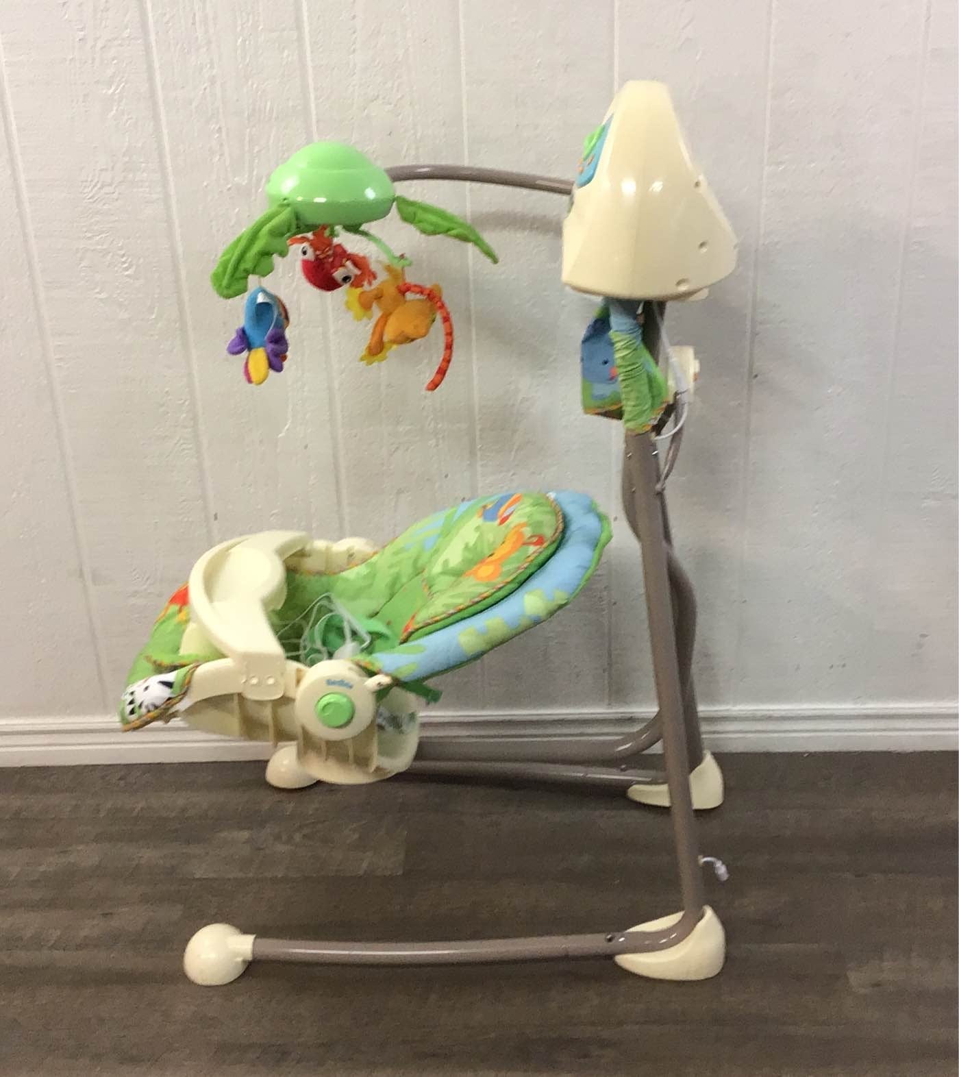  Fisher Price Open Top Cradle Swing