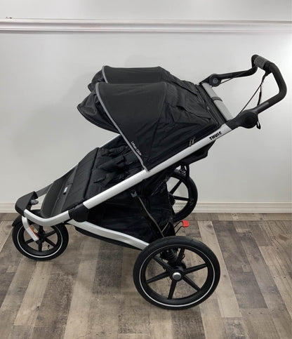  Thule Urban Glide 2 Double Stroller, 2021, Jet Black